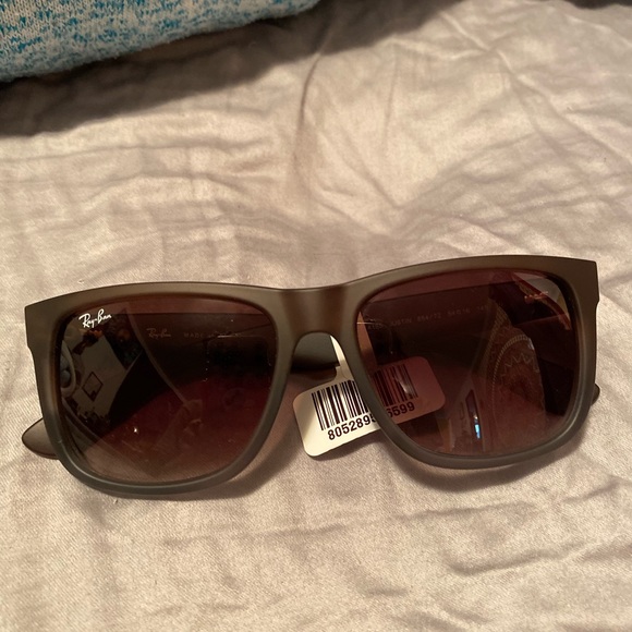 Brown Justin Raybans - Picture 2 of 3